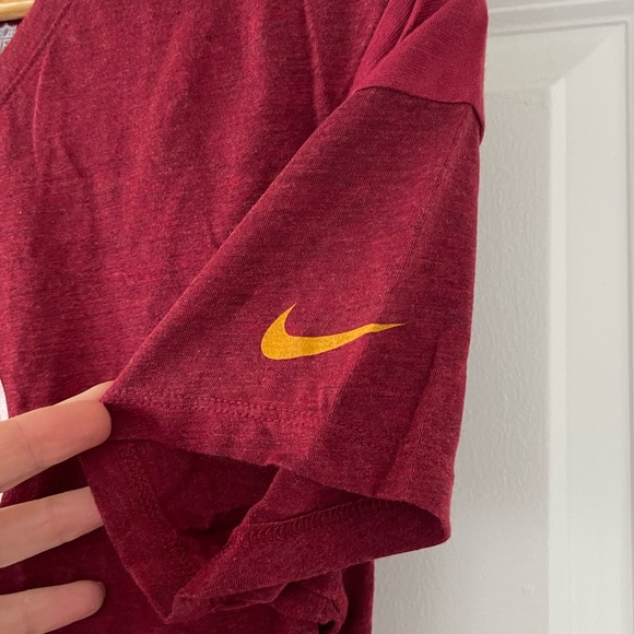 EUC Nike Washington Redskins V Neck T Shirt Size S - Picture 6 of 6